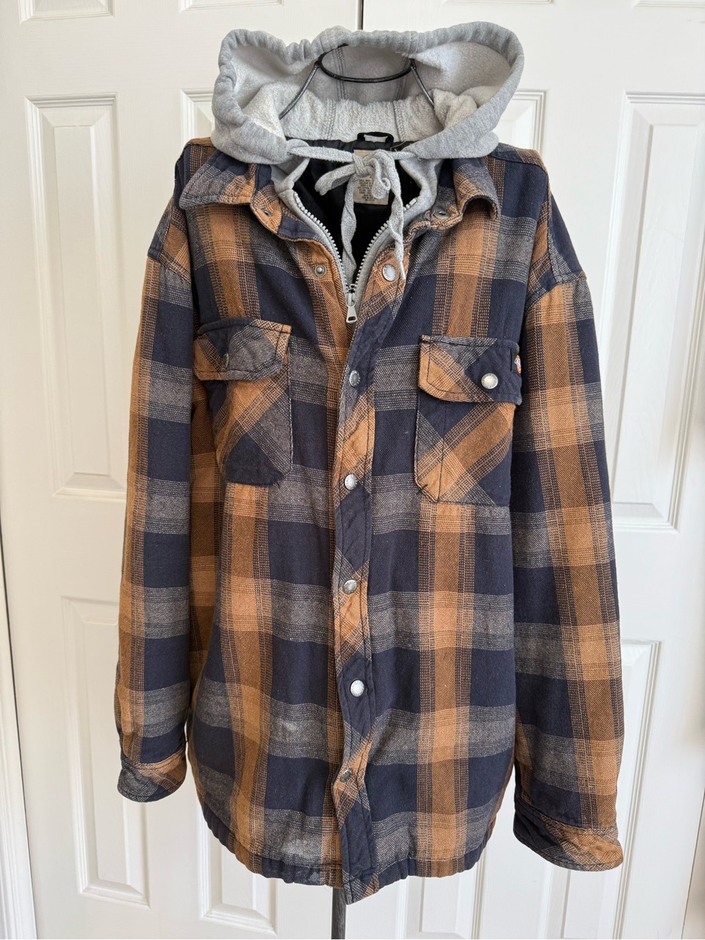 Dickies Navy and Brown Plaid Hooded Shirt snap up Jacket. L - Picture 2 of 7